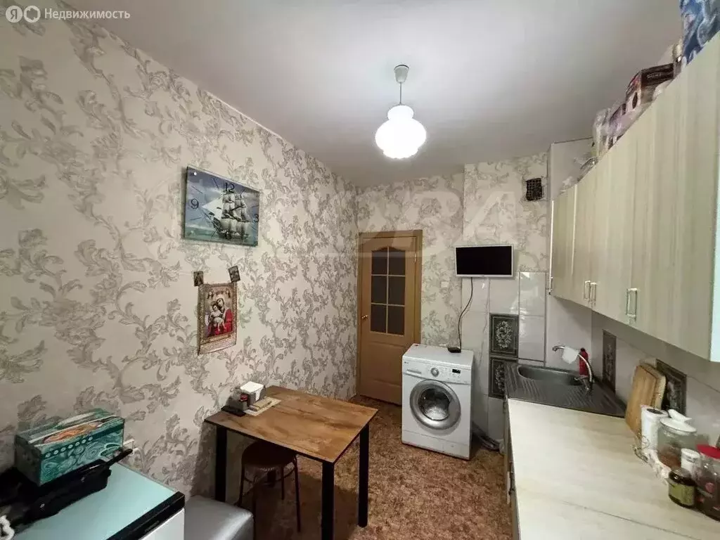 2-комнатная квартира: Тюмень, улица Николая Чаплина, 117 (50.5 м) - Фото 0