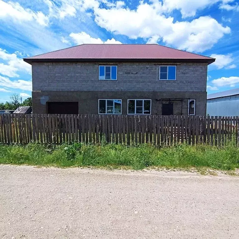 Дом в Еврейская автономная область, Биробиджан Молодежная ул., 15 (160 ... - Фото 1