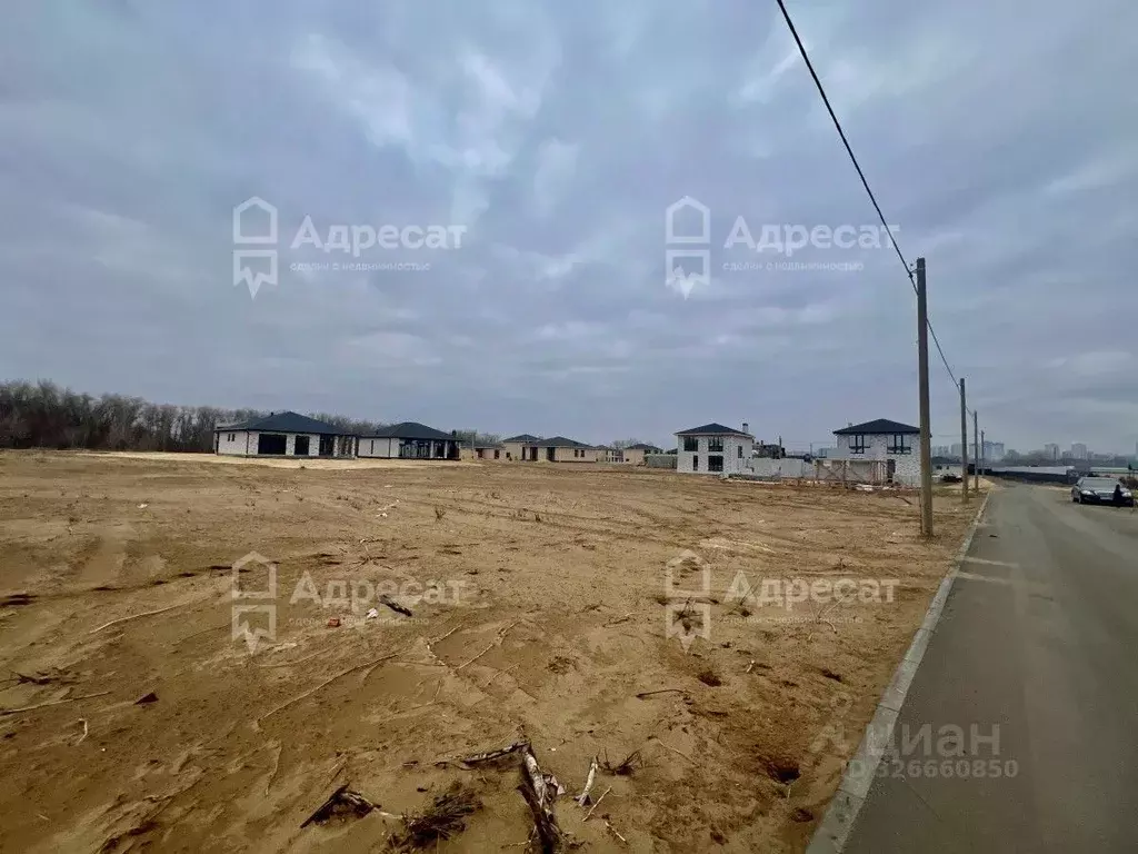 Участок в Волгоградская область, Среднеахтубинский район, ... - Фото 2