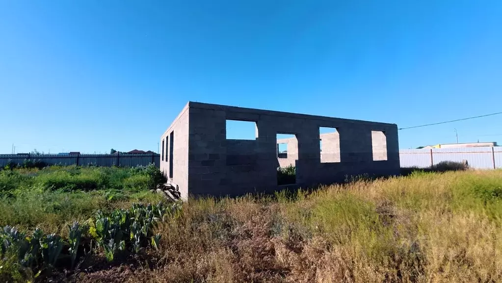 Участок в Волгоградская область, Светлоярский район, с. Большие ... - Фото 1