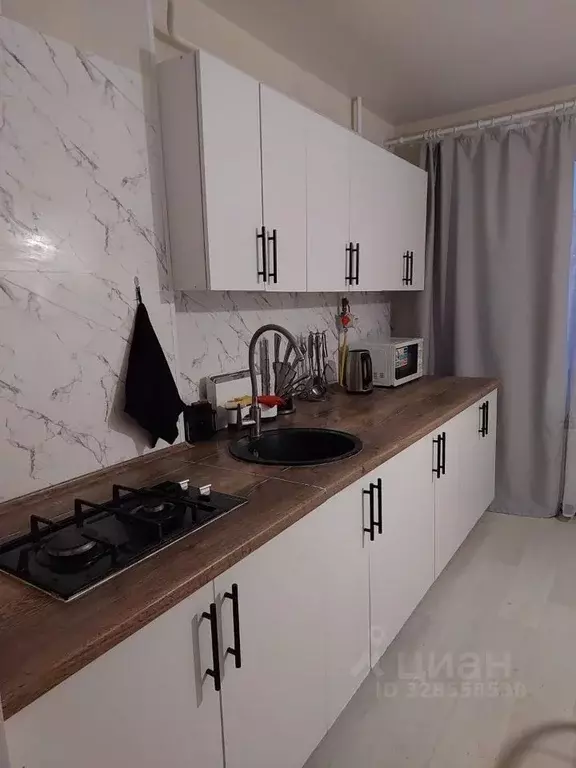 1-к кв. Саха (Якутия), Якутск 202-й мкр, 4 (35.0 м) - Фото 1