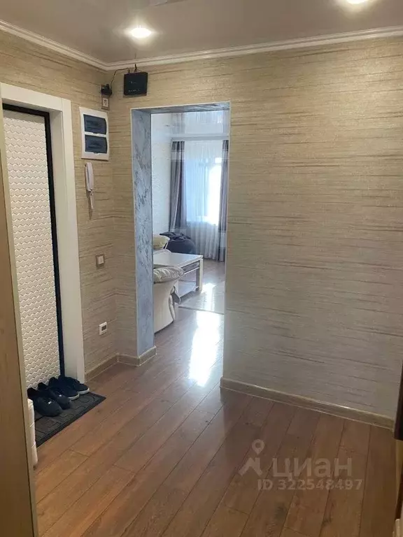 3-к кв. Мурманская область, Кола ул. Кривошеева, 14 (68.0 м) - Фото 0