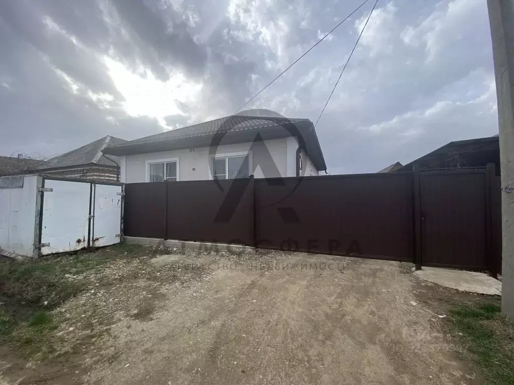 Дом в Краснодарский край, Апшеронск ул. Короленко (78 м) - Фото 1