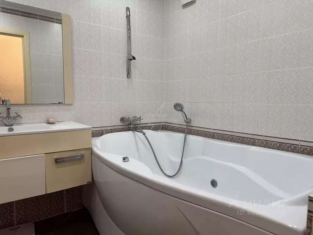 3-к кв. Татарстан, Казань ул. Академика Завойского, 21 (70.0 м) - Фото 2