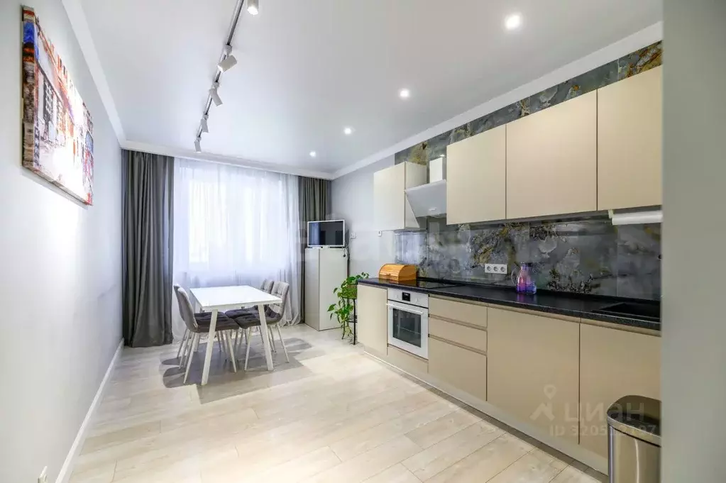 3-к кв. Татарстан, Казань ул. Заслонова, 40к2 (82.1 м) - Фото 2