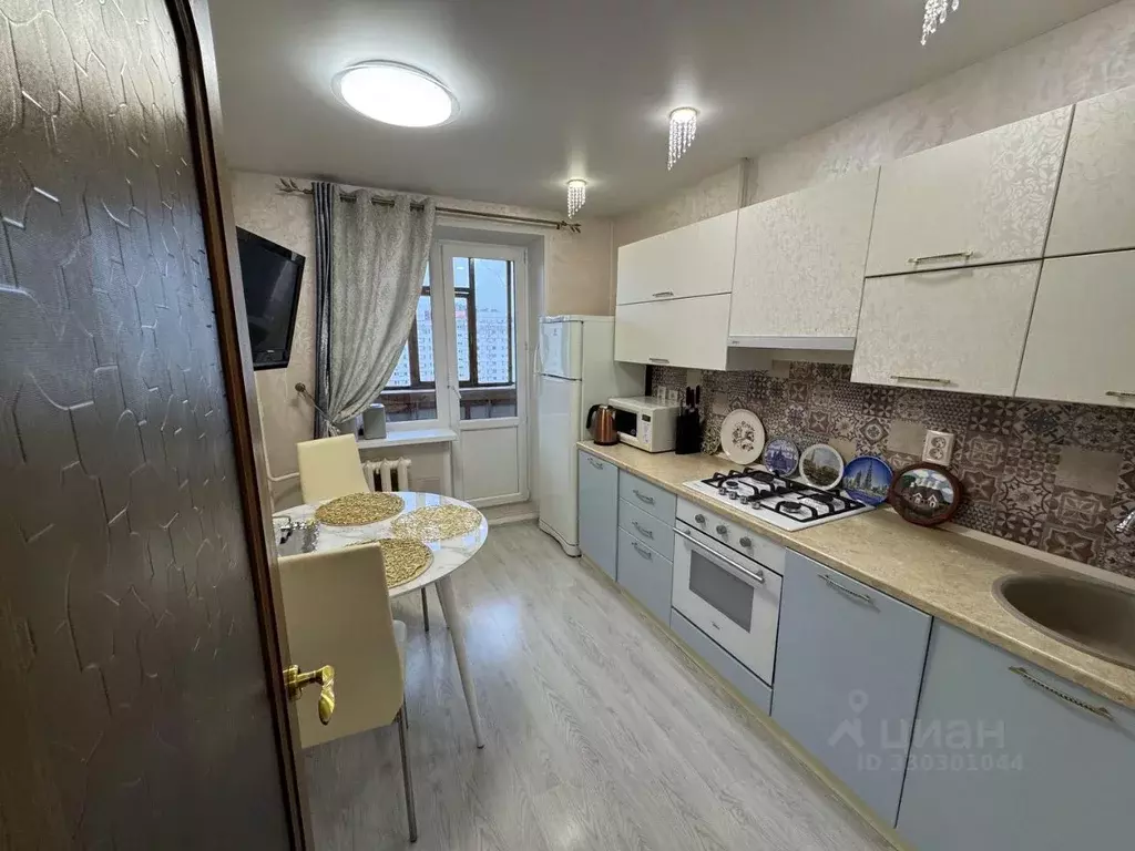 3-к кв. Башкортостан, Уфа Магистральная ул., 6 (76.2 м) - Фото 1
