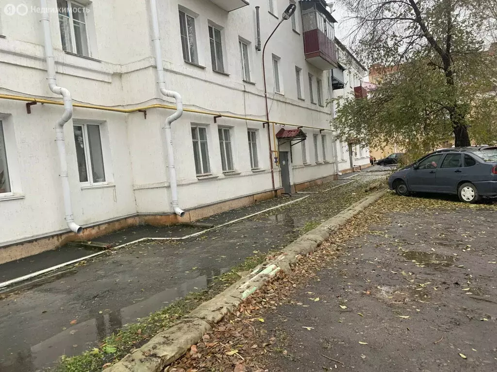 3-комнатная квартира: Курган, улица Пушкина, 201 (63 м) - Фото 2