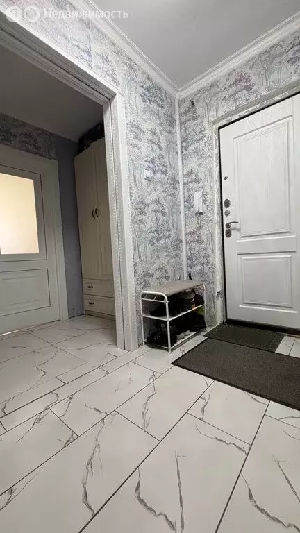 3-комнатная квартира: Тольятти, улица Дзержинского, 55 (64 м) - Фото 1