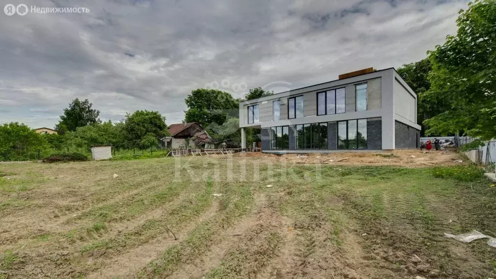 Дом в деревня Поздняково, Центральная улица (350 м) - Фото 1