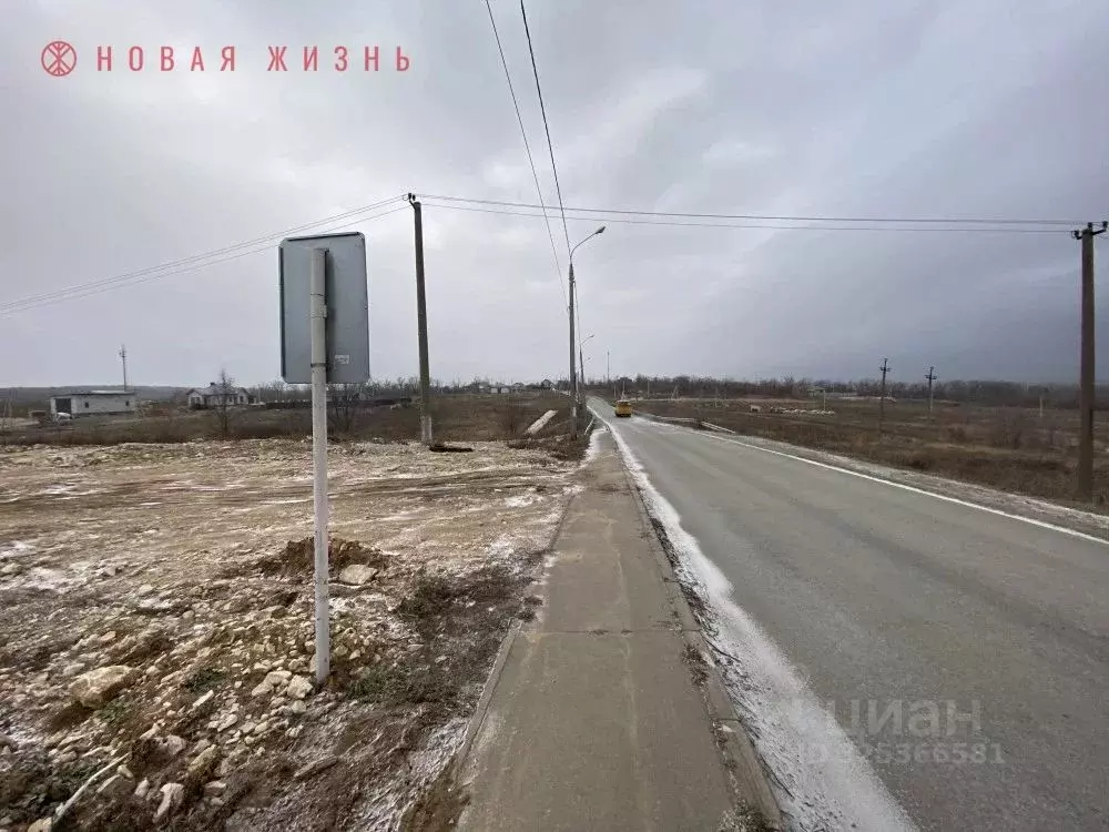 Участок в Самарская область, Красноярский район, Новосемейкино ... - Фото 1