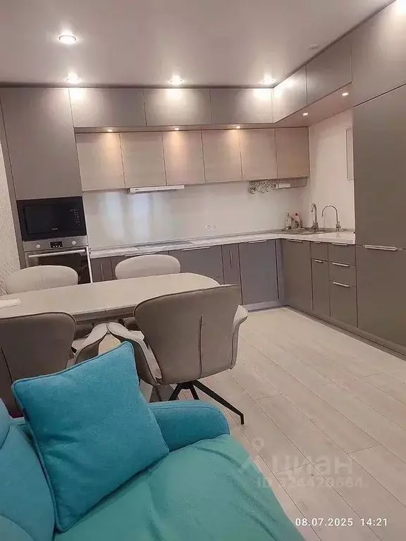 3-к кв. Тюменская область, Тюмень ул. Андрея Бушуева, 2 (72.5 м) - Фото 1