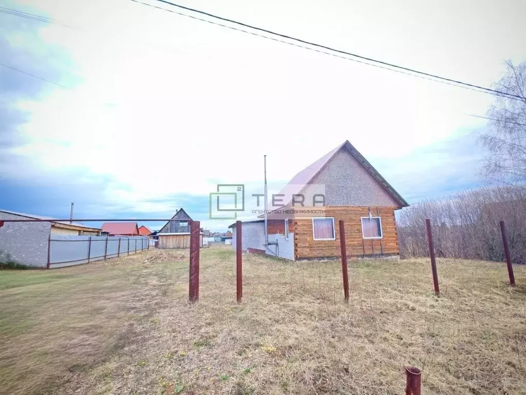 Дом в Башкортостан, Иглинский сельсовет, с. Иглино ул. Тульская (80 м) - Фото 1