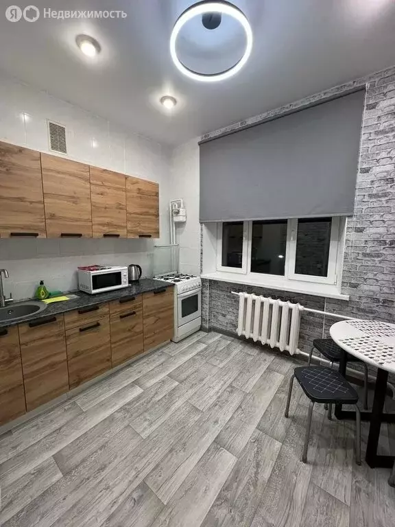 2-комнатная квартира: Астрахань, Белгородская улица, 9к1 (62.2 м) - Фото 0