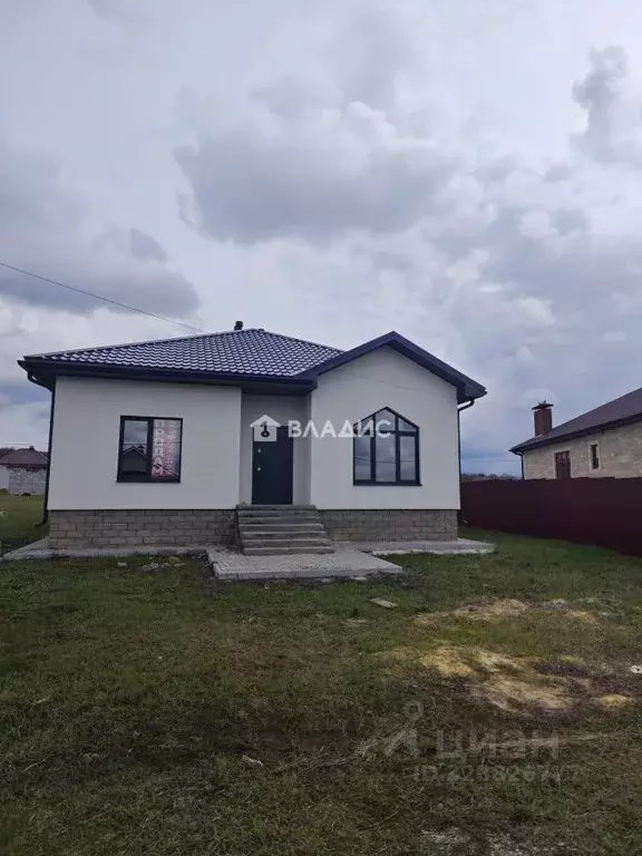 Дом в Белгородская область, Белгородский район, Разумное рп ул. ... - Фото 1