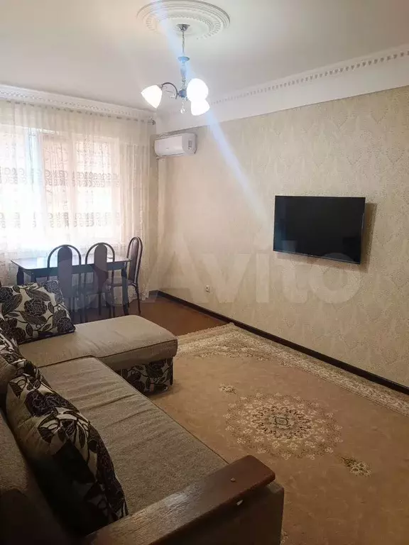 1-к. квартира, 43 м, 1/10 эт. - Фото 1
