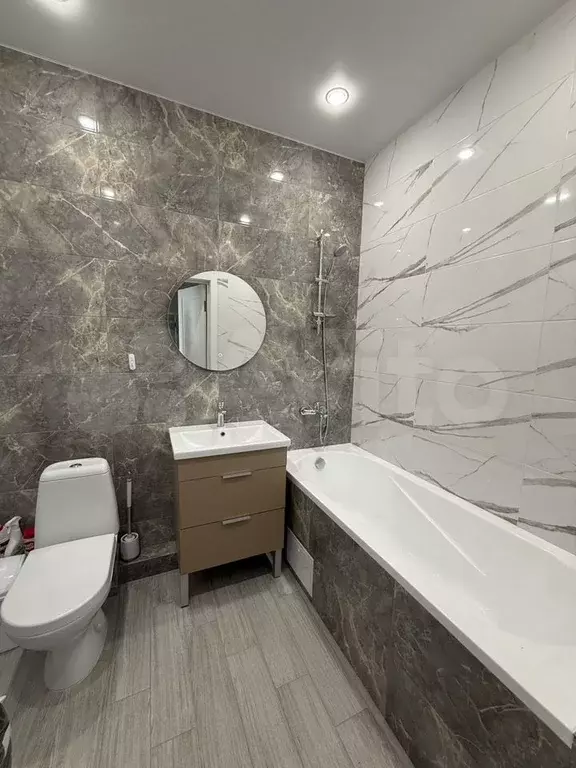 1-к. квартира, 40 м, 2/19 эт. - Фото 0