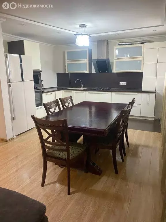 3-комнатная квартира: Бузулук, улица Фрунзе, 7/6 (73 м) - Фото 1