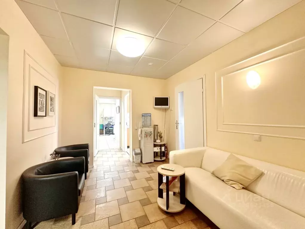 Помещение свободного назначения в Московская область, Химки Молодежная ... - Фото 1