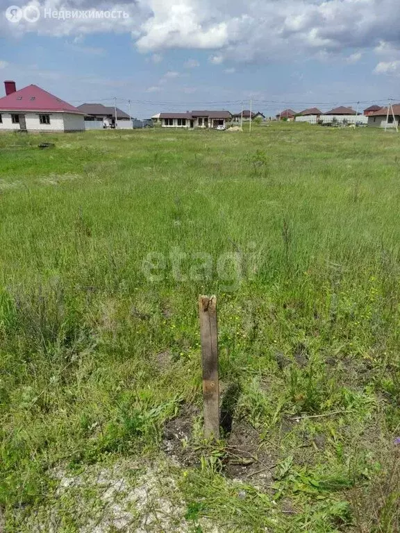 Участок в Старый Оскол, Лучистая улица (10 м) - Фото 0