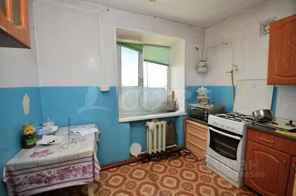 3-к кв. Тюменская область, Ялуторовск ул. Механизаторов, 17 (59.7 м) - Фото 0