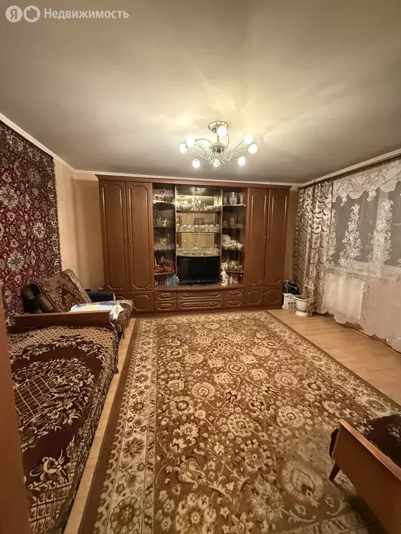 1-комнатная квартира: Санкт-Петербург, проспект Авиаконструкторов, ... - Фото 0