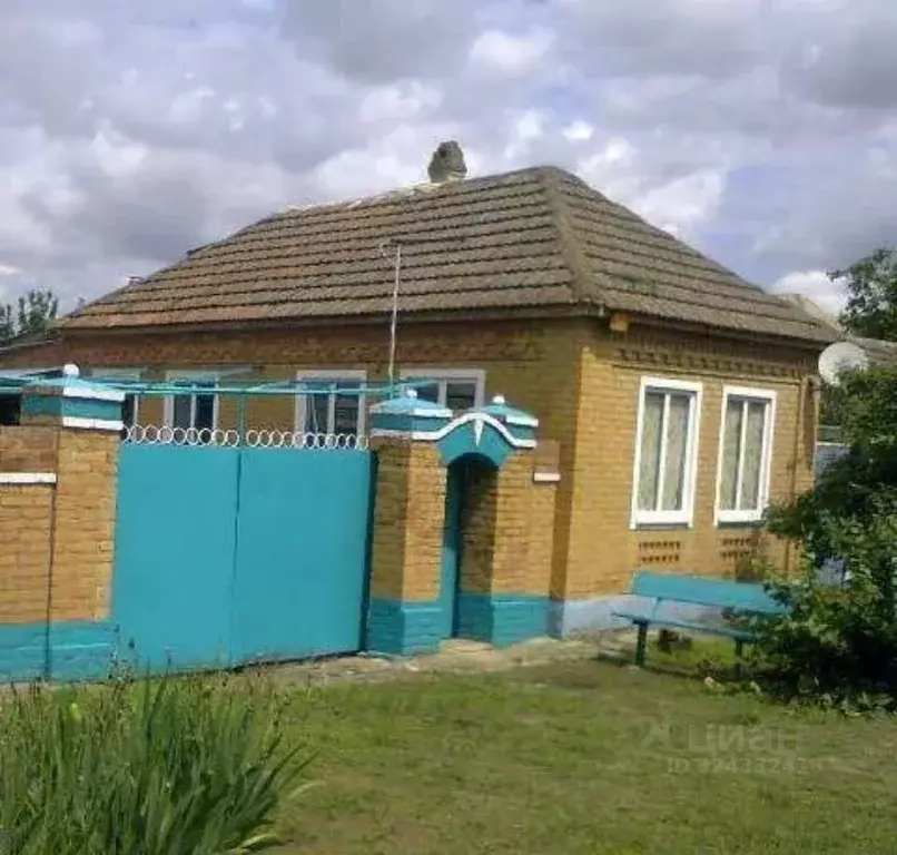 Дом в Ставропольский край, Светлоград г. Петровский муниципальный ... - Фото 1