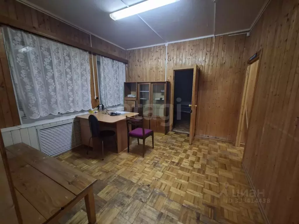 Офис в Удмуртия, Кезский район, пос. Кез Подлесная ул., 2 (113 м) - Фото 1