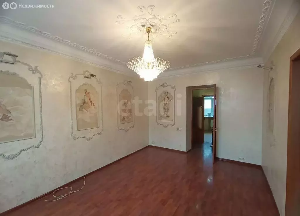 3-комнатная квартира: Севастополь, улица Ленина, 48 (80.5 м) - Фото 1