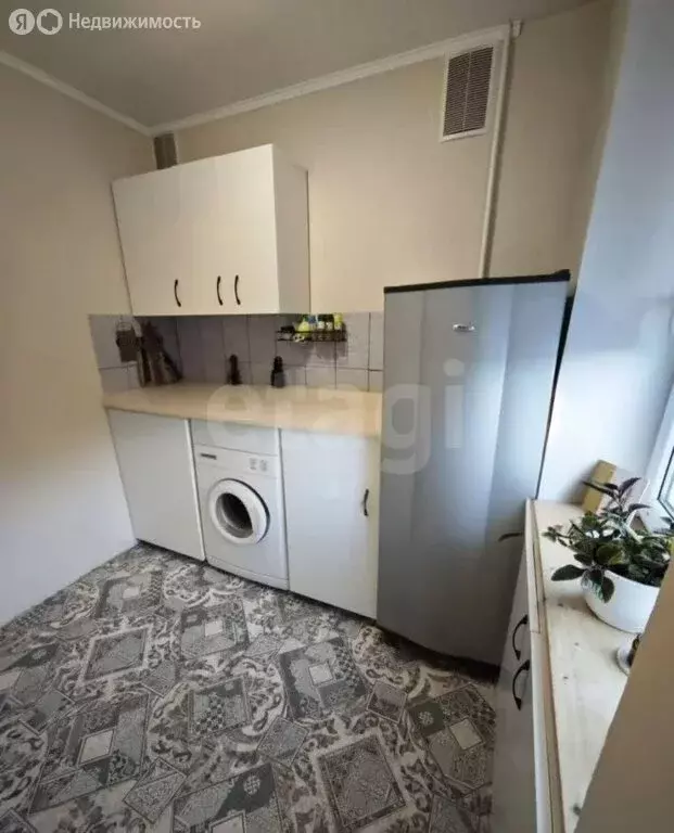 1-комнатная квартира: Калининград, Красная улица, 141 (29.4 м) - Фото 0