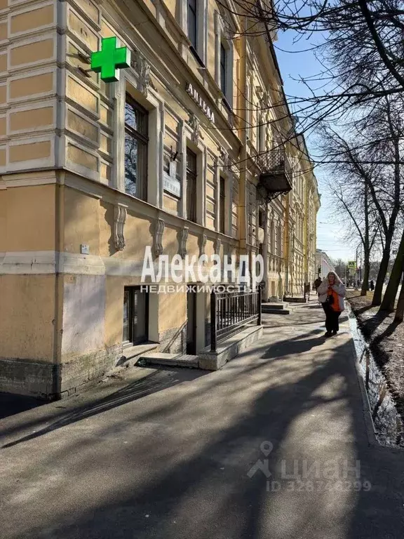 Торговая площадь в Санкт-Петербург, Санкт-Петербург, Кронштадт просп. ... - Фото 2