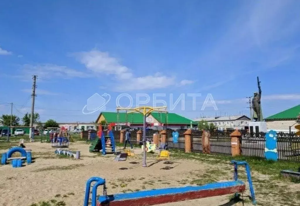 Участок в Тюменская область, Тюменский муниципальный округ, с. Чикча ... - Фото 1