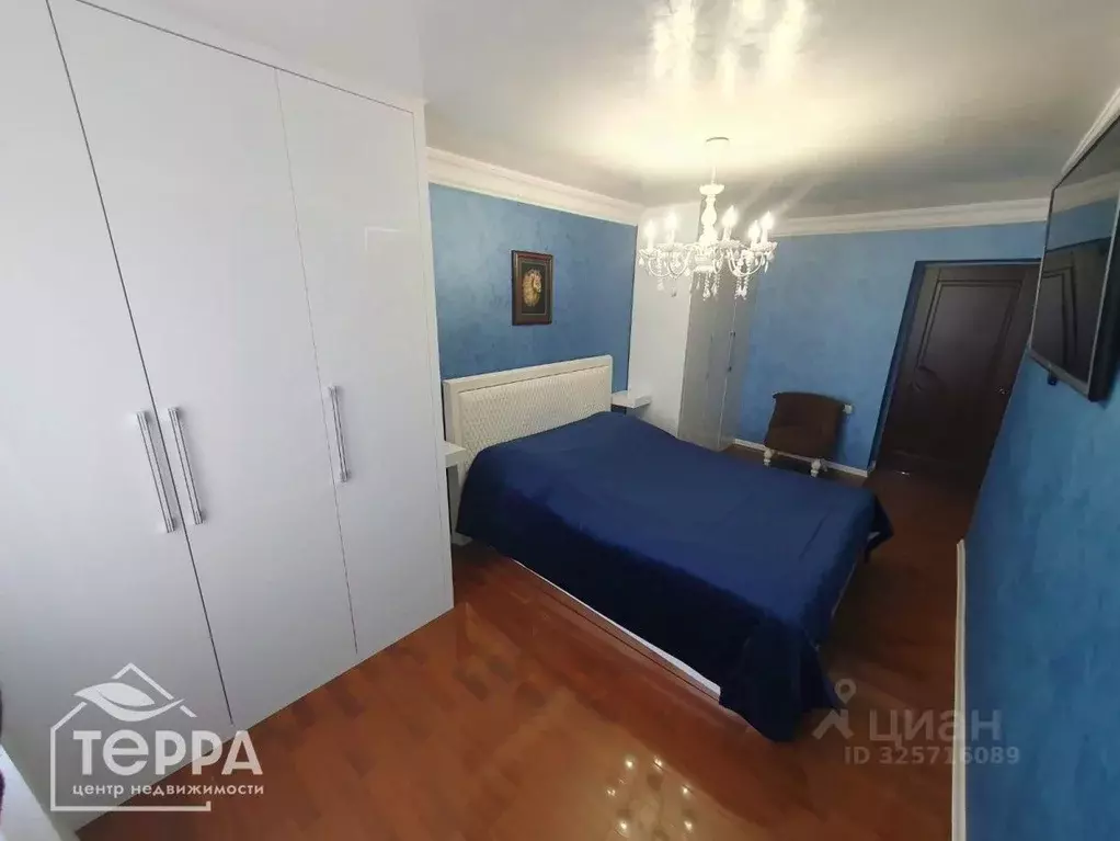 2-к кв. Крым, Евпатория просп. Победы, 63 (57.3 м) - Фото 1