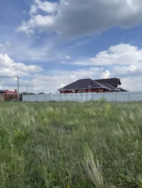 Участок в Белгородская область, Старый Оскол ул. Андреевская (8.0 ... - Фото 1