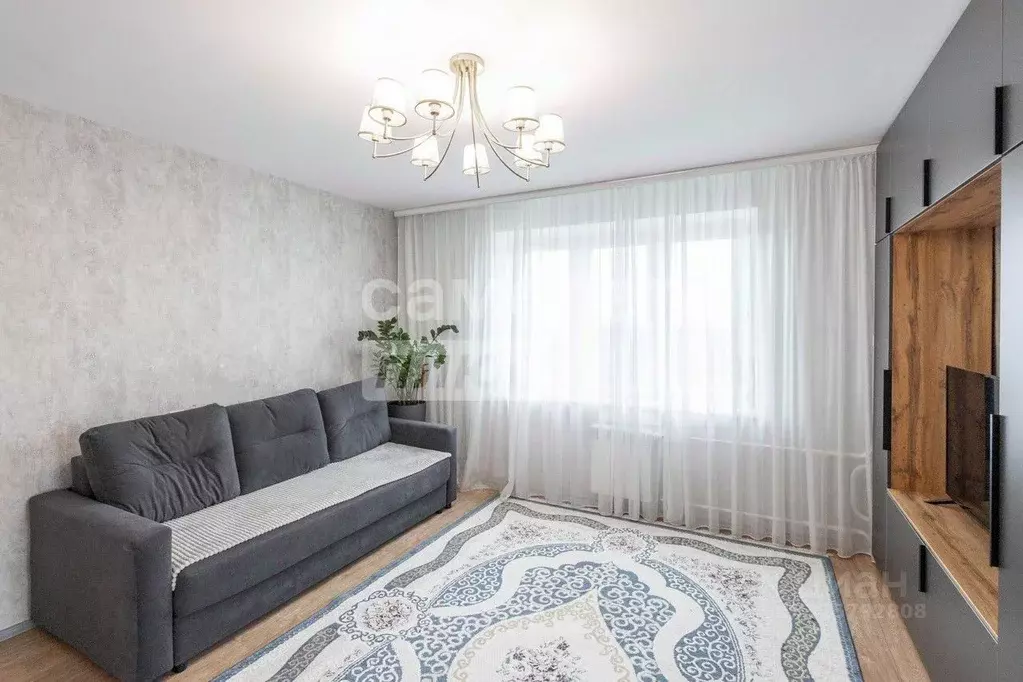 2-к кв. Омская область, Омск ул. Леонида Маслова, 13 (53.8 м) - Фото 1