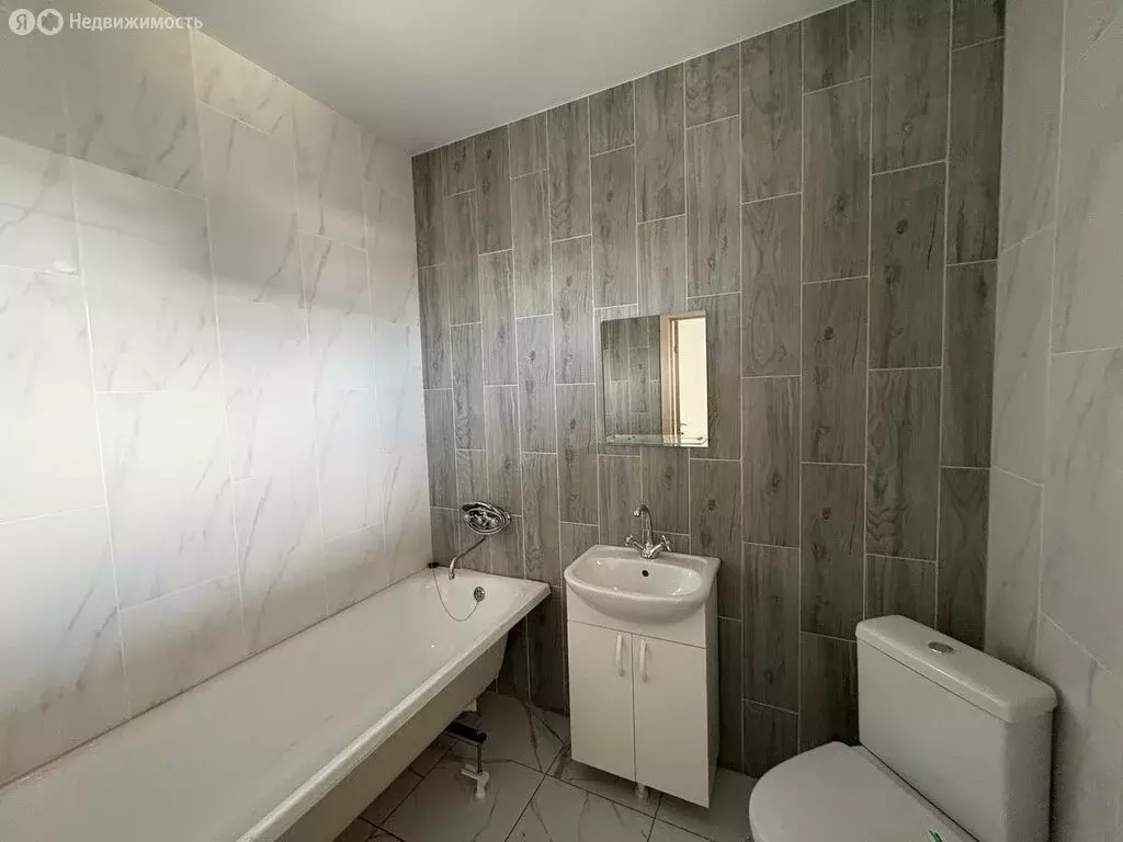 Дом в село Урик, Трактовая улица (180 м) - Фото 2