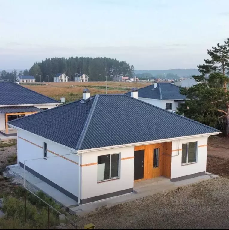 Коттедж в Свердловская область, Белоярский муниципальный округ, с. ... - Фото 1