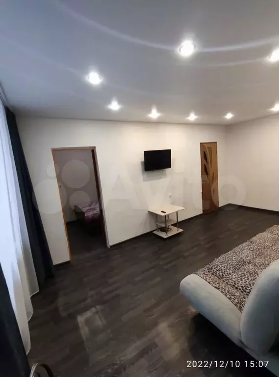 2-к. квартира, 42,8 м, 1/2 эт. - Фото 1