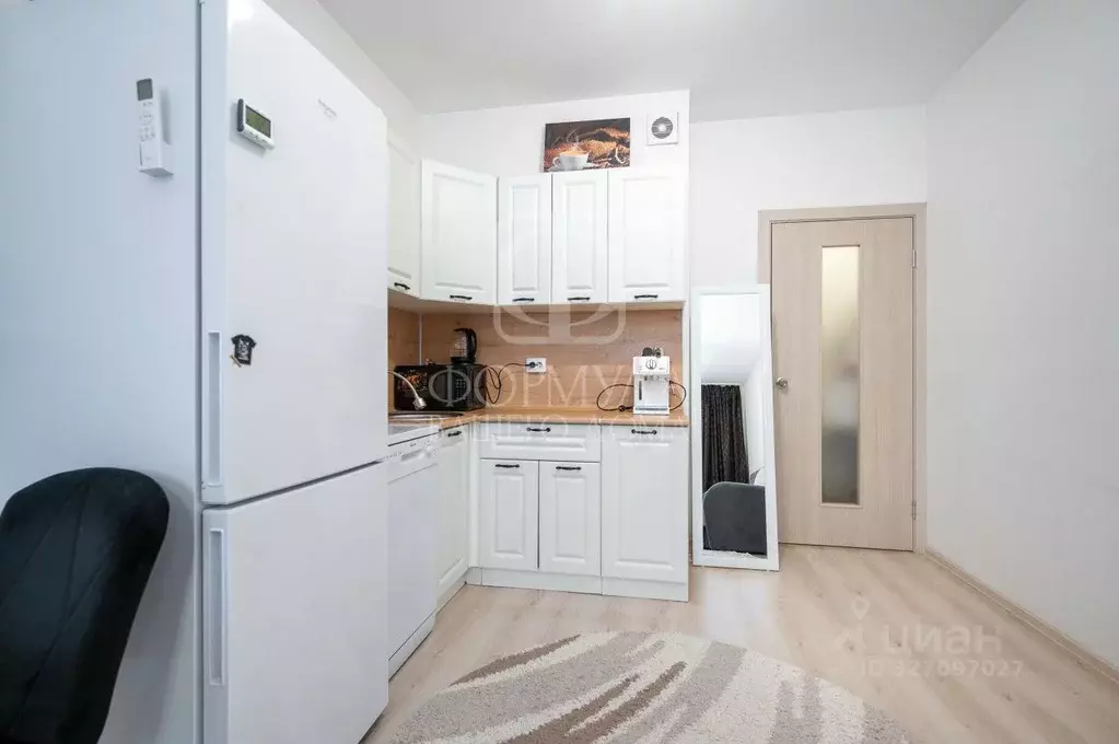 Студия Свердловская область, Екатеринбург ул. 40-летия Комсомола, 2Д ... - Фото 1