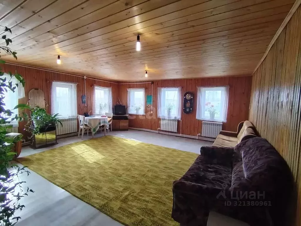 Дом в Башкортостан, Стерлитамакский район, Октябрьский сельсовет, д. ... - Фото 1