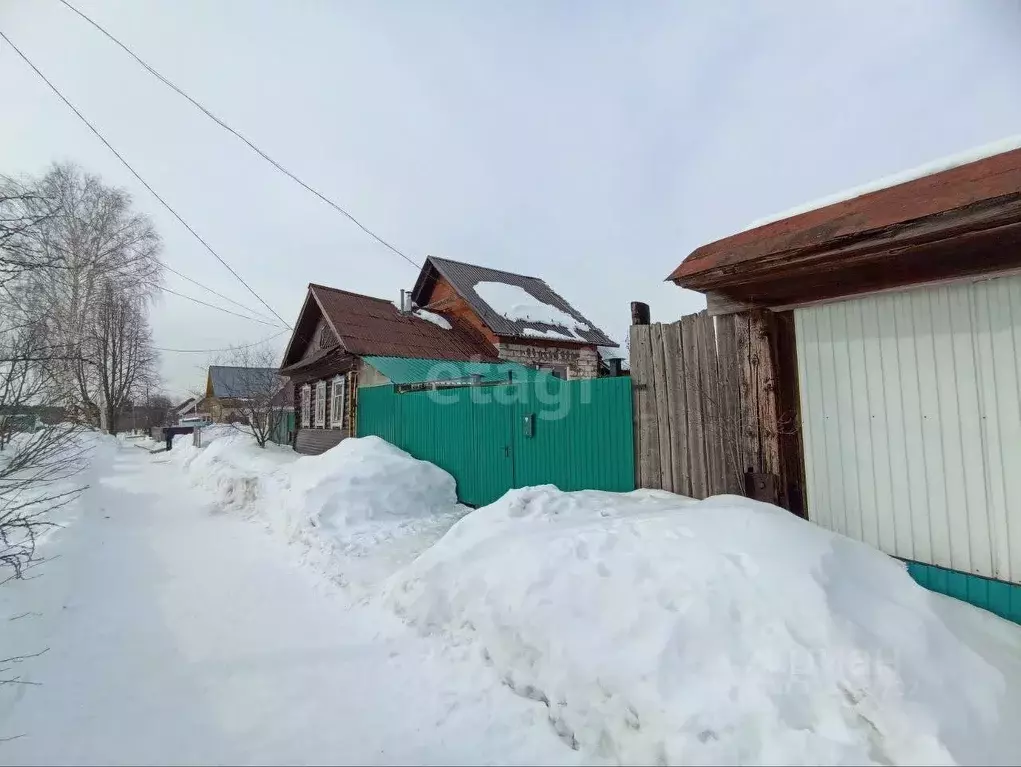 Дом в Удмуртия, Можга Можгинский район, ул. Короленко, 66 (80 м) - Фото 0