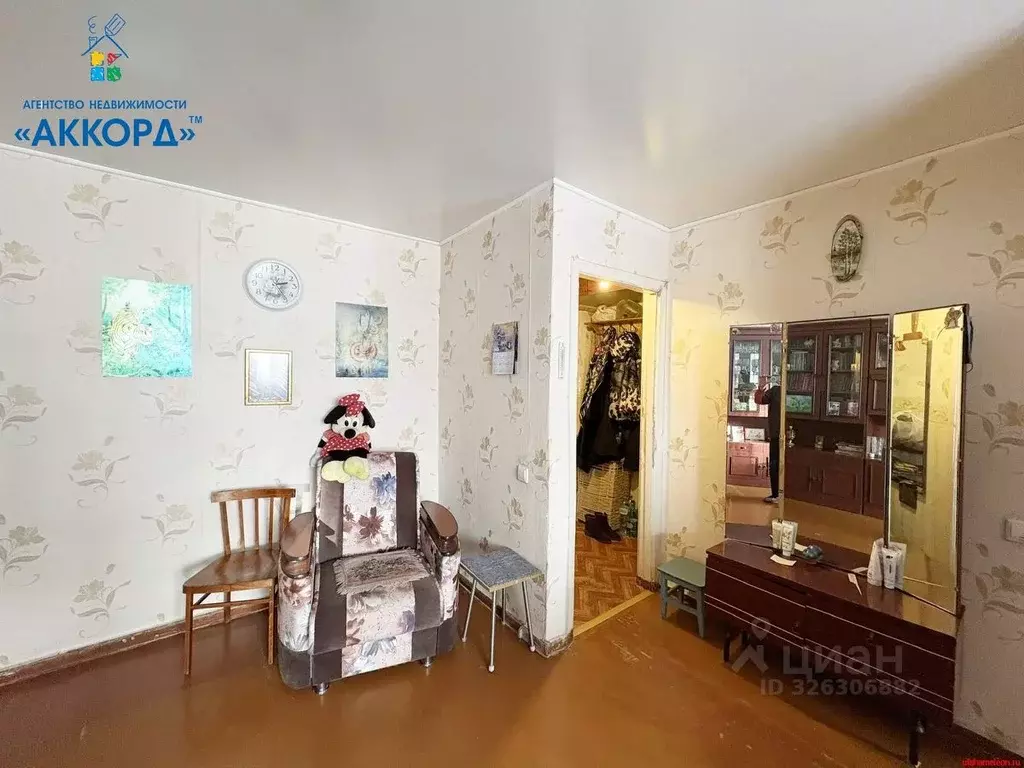 2-к кв. Алтайский край, Барнаул ул. Матросова, 15 (42.4 м) - Фото 2