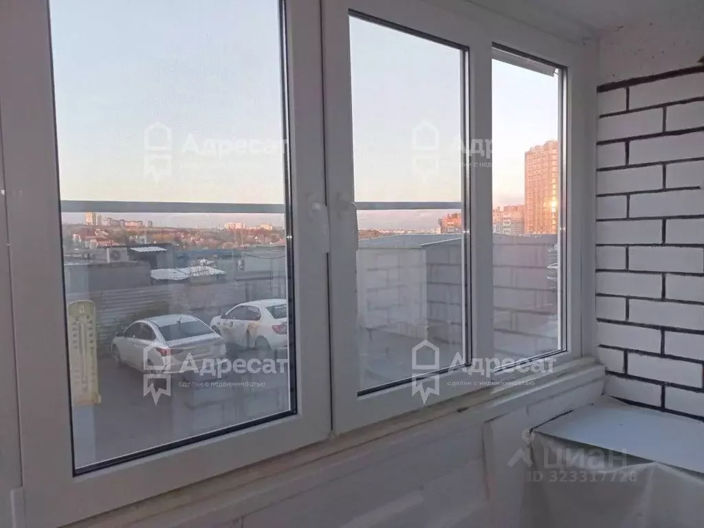 2-к кв. Волгоградская область, Волгоград ул. 70-летия Победы, 27 (44.5 ... - Фото 1