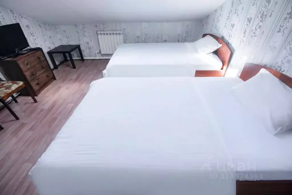 Комната Свердловская область, Екатеринбург пер. Мордвинский, 1 - Фото 2