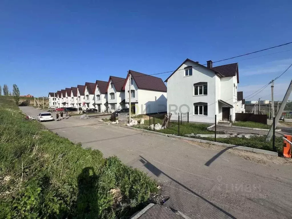 Таунхаус в Саратовская область, Саратов ул. Романтиков, 31/1 (143 м) - Фото 1