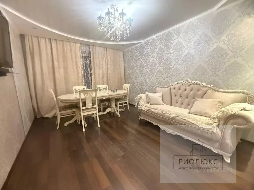 3-к кв. Челябинская область, Магнитогорск Советская ул., 172 (89.0 м) - Фото 1