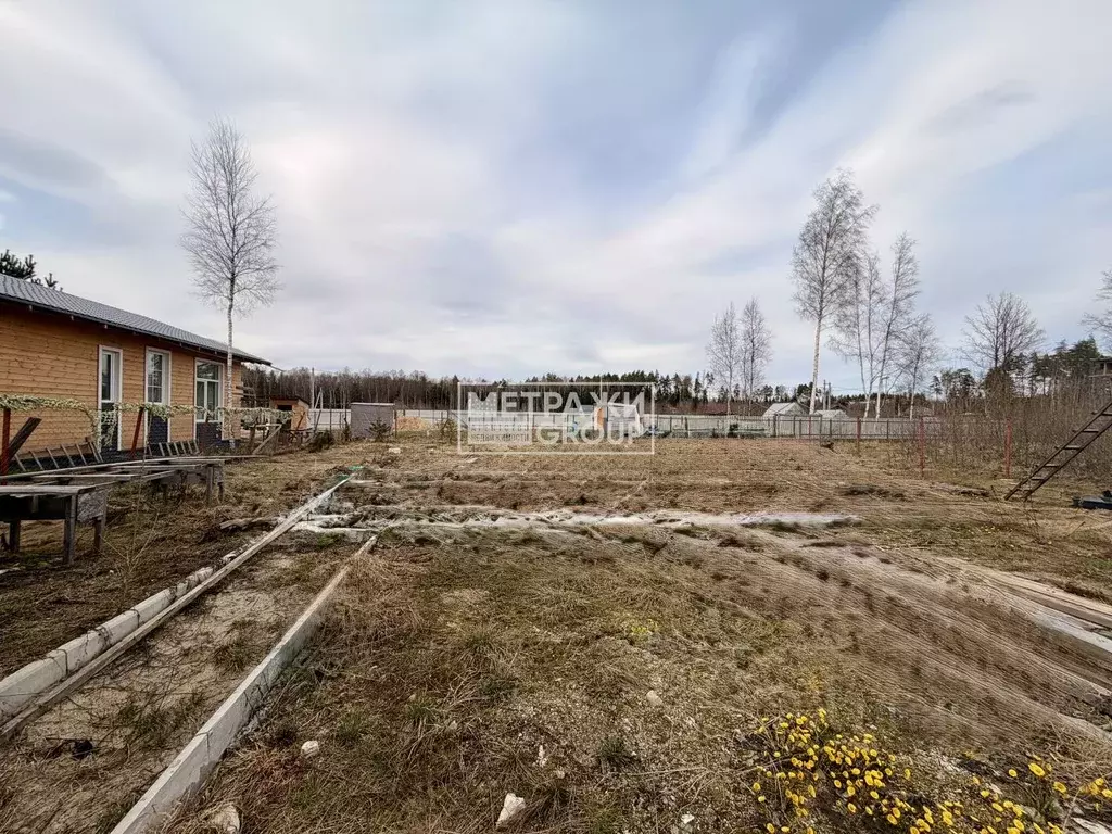 Участок в Московская область, Лосино-Петровский городской округ, д. ... - Фото 2