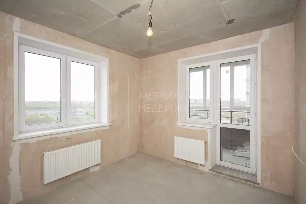 1-к кв. Тюменская область, Тюмень Дамбовская ул., 25к1 (33.4 м) - Фото 1