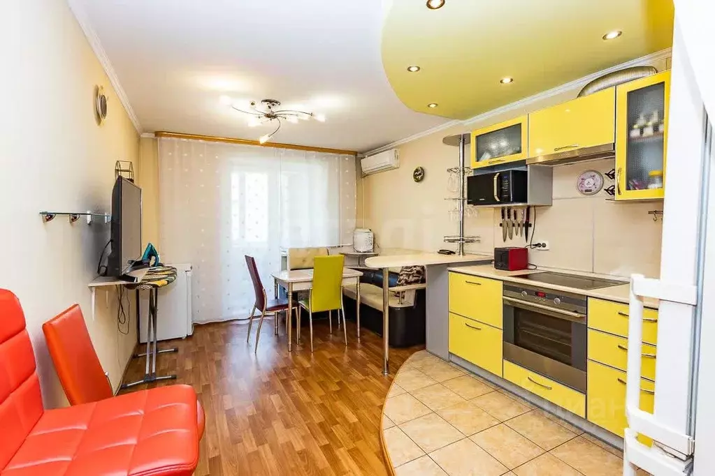 3-к кв. Амурская область, Благовещенск Комсомольская ул., 16 (87.5 м) - Фото 1