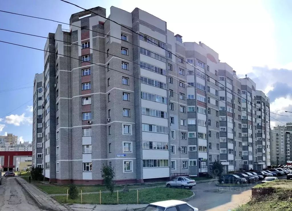 3-к кв. Кировская область, Киров ул. Мостовицкая, 4 (68.6 м) - Фото 0