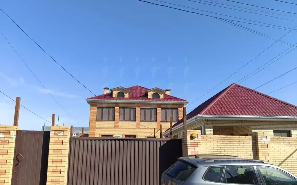 Дом в Астраханская область, Астрахань пер. 1-й Постовой, 17 (312 м) - Фото 0